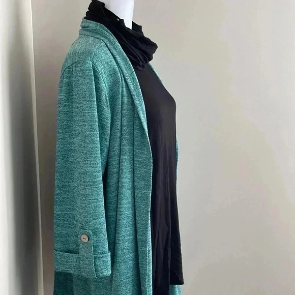 NY Collection Sweater With Attached Face Covering​​ - Picture 4 of 16